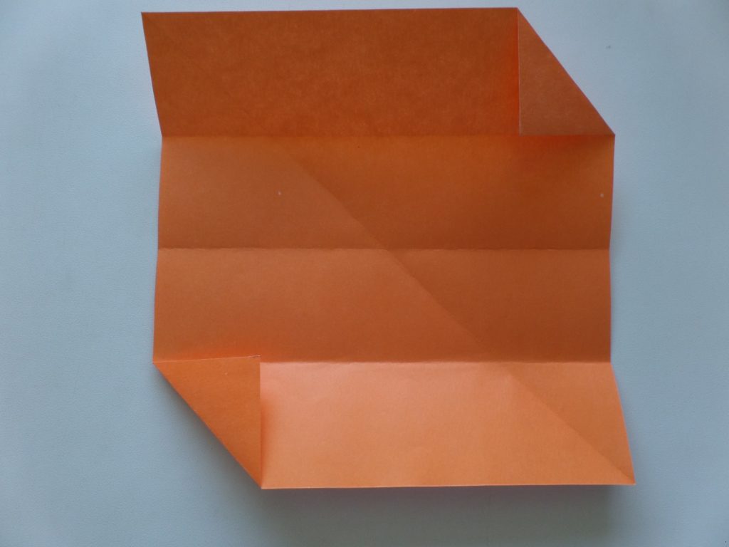 Кубик из бумаги