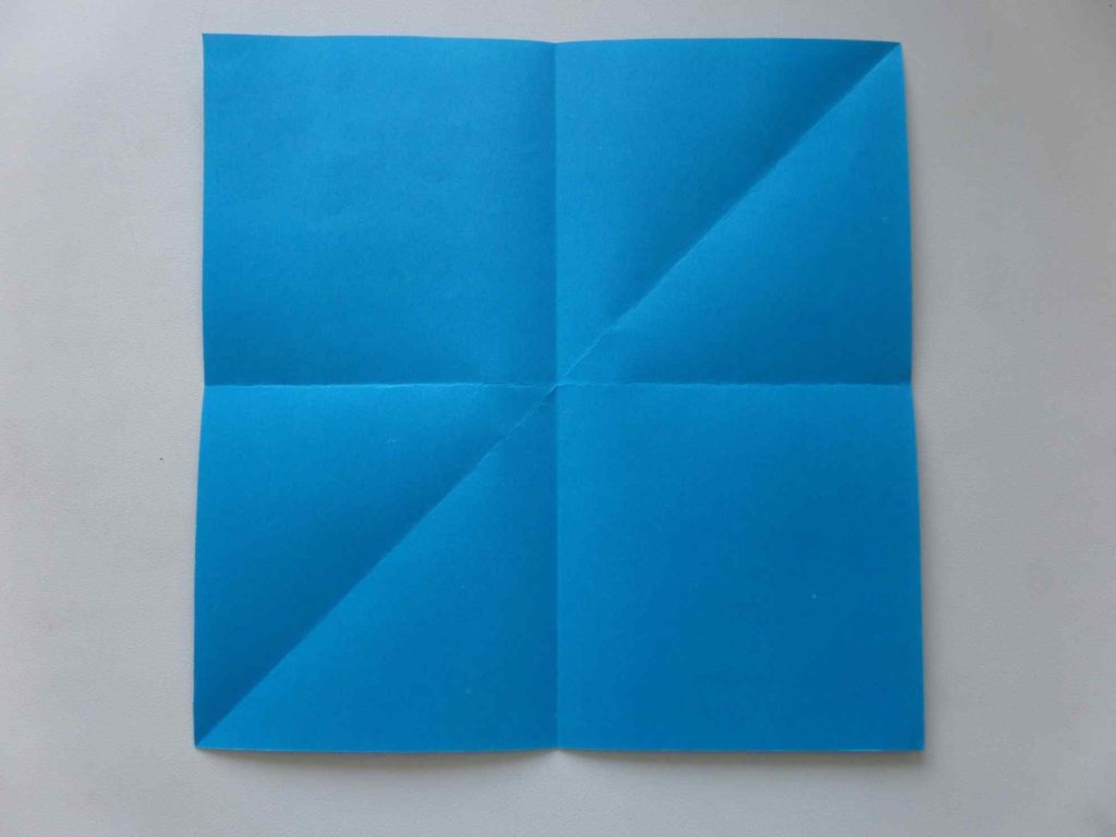 Коробочка из бумаги